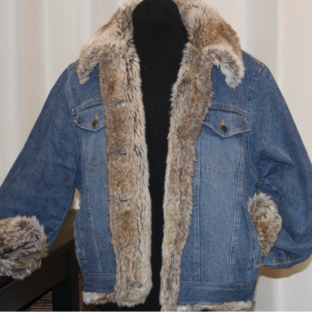 Fabio Faux Fur & Denim Trucker Jean Jacket - Picture 3 of 16